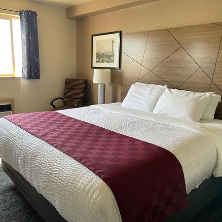 Americas Best Value Inn Lynnwood Esterno foto