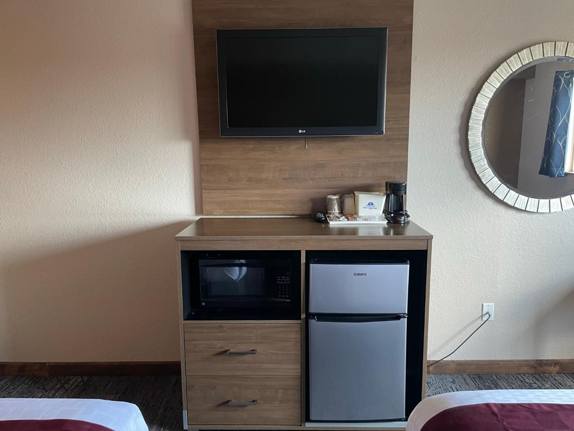 Americas Best Value Inn Lynnwood Esterno foto