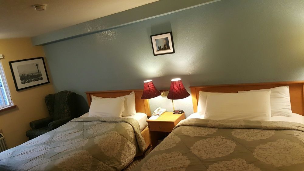 Americas Best Value Inn Lynnwood Esterno foto