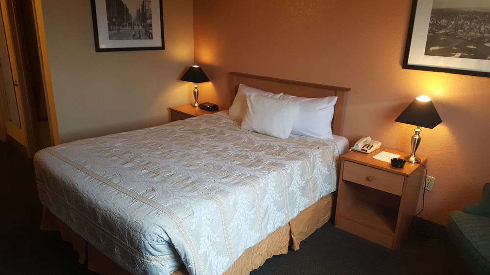 Americas Best Value Inn Lynnwood Esterno foto